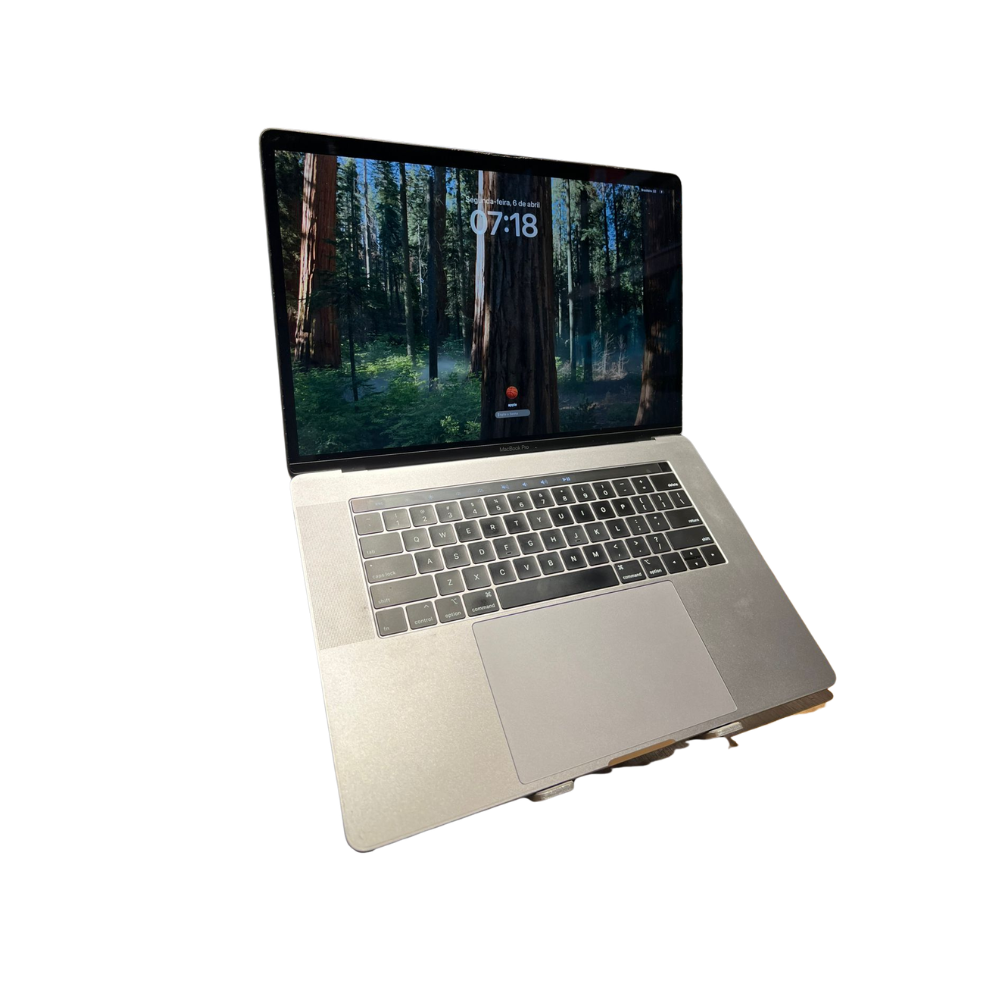 Notebook MacBook Pro 16  Intel Core i7, SSD 500GB, Tela 15,1'' Full HD  seminovo